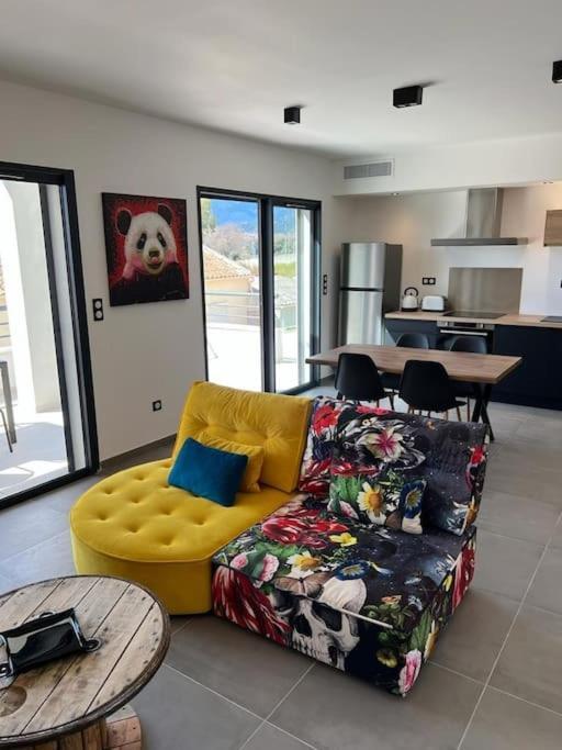Logement Neuf-Ghisonaccia Centre, A 5Min De La Mer Dış mekan fotoğraf