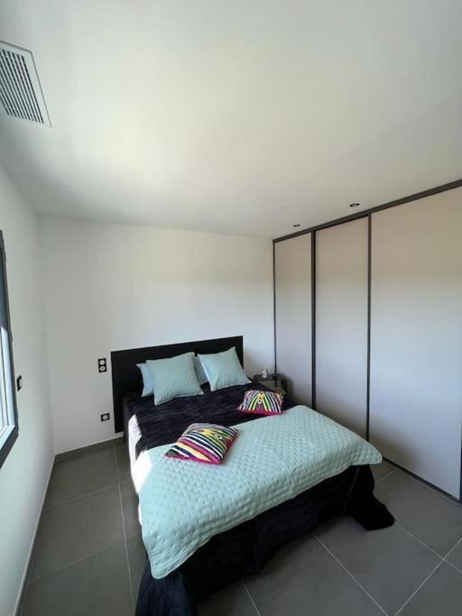 Logement Neuf-Ghisonaccia Centre, A 5Min De La Mer Dış mekan fotoğraf
