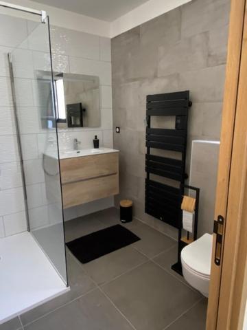 Logement Neuf-Ghisonaccia Centre, A 5Min De La Mer Dış mekan fotoğraf